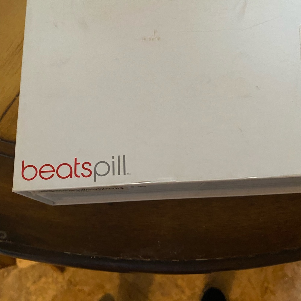 Beats Pill Speaker Box